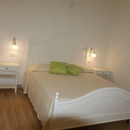 ベッド・アンド・ブレックファスト A Casa Di Nene パリヌロ